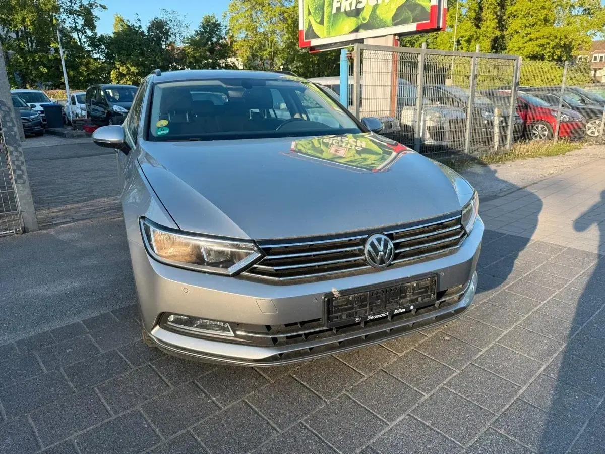 Gebraucht VW Passat Comfortline 150 PS (110 kW) 2015 Silber Kombi