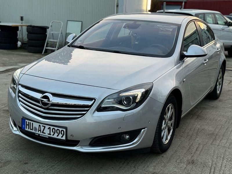 Silber Gebraucht 2014 Opel Insignia Edition Limousine | 8.300 € (Fairer Preis) - Bild 1/4