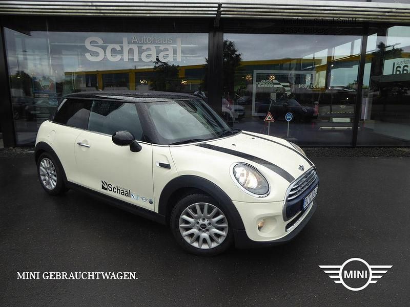 Gebraucht Mini Cooper Chili 136 PS (100 kW) 2015 Weiß Kleinwagen