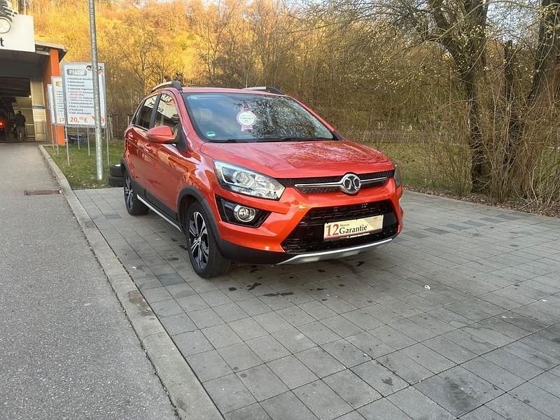 Gebraucht Baic X25 2017 Orange SUV