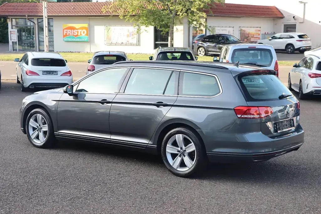 Gebraucht VW Passat 150 PS (110 kW) 2016 Grau Kombi