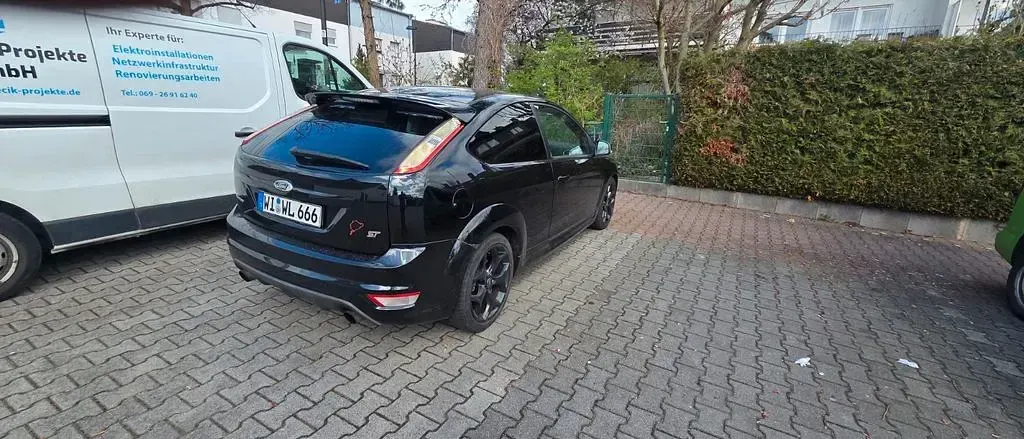Second-hand Ford Focus ST 226 CP (166 kW) 2008 Negru Berlinǎ