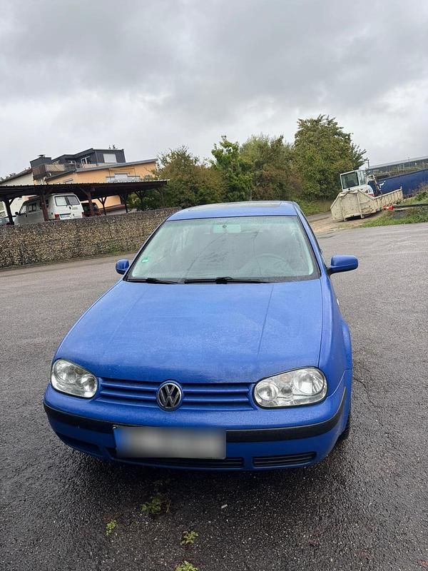 Gebraucht VW Golf IV 90 PS (66 kW) 2000 Blau Limousine
