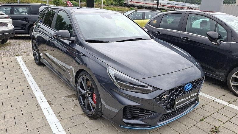 Dark knight / mic Gebraucht 2023 Hyundai i30 N Performance Limousine | 31.990 € (Etwas zu teuer) - Bild 1/4