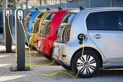 Używany VW e-up! 61 kW (83 KM) 2022 Czarny Hatchback