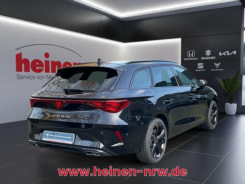 Neu Cupra Leon 150 PS (110 kW) 2025 Schwarz Limousine