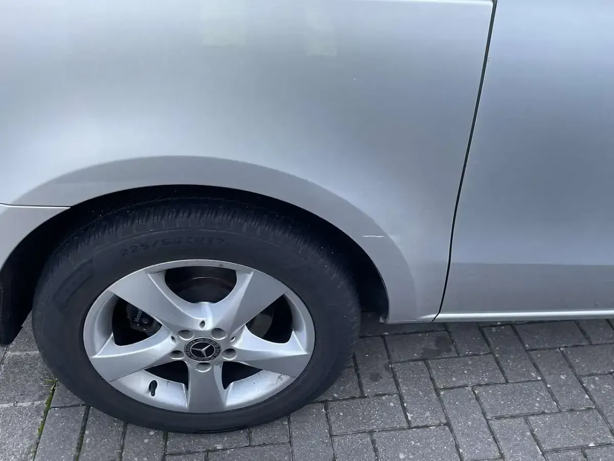 Gebraucht Mercedes V220 Edition 163 PS (119 kW) 2018 Grau Van / Kleinbus