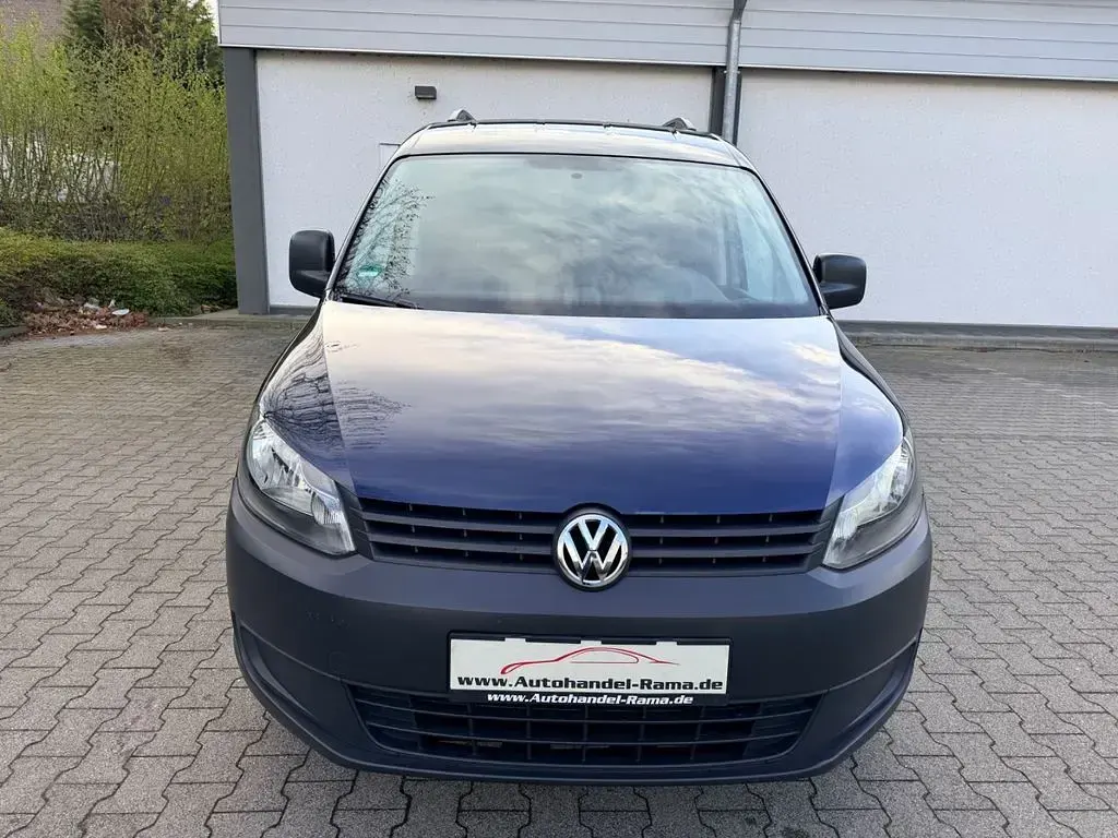 Second-hand VW Caddy Startline 105 CP (77 kW) 2011 Albastru Monovolum