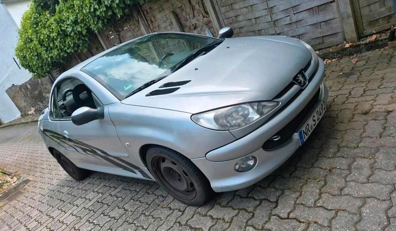 Silber Gebraucht 2006 Peugeot 206 CC Cabrio | 1.000 € - Bild 1/4