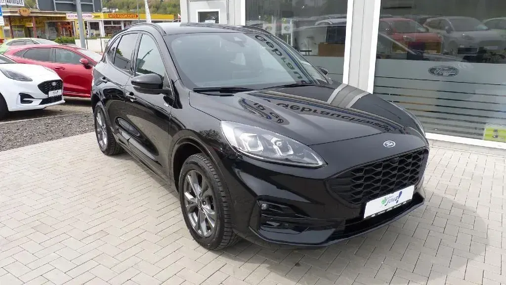 Gebraucht Ford Kuga ST-Line 152 PS (111 kW) 2022 Schwarz SUV