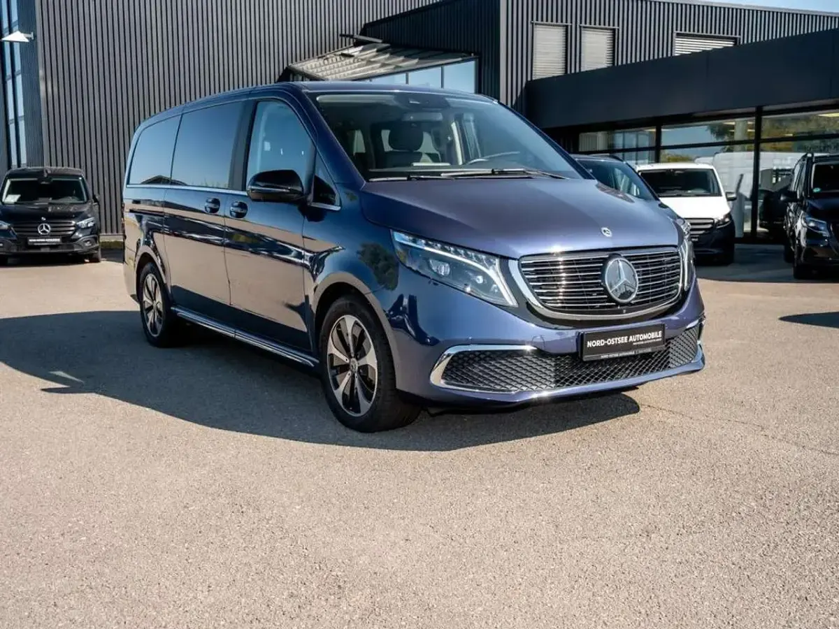 Gebraucht Mercedes EQV300 Avantgarde 150 kW (204 PS) 2024 Sodalithblau met. Van / Kleinbus