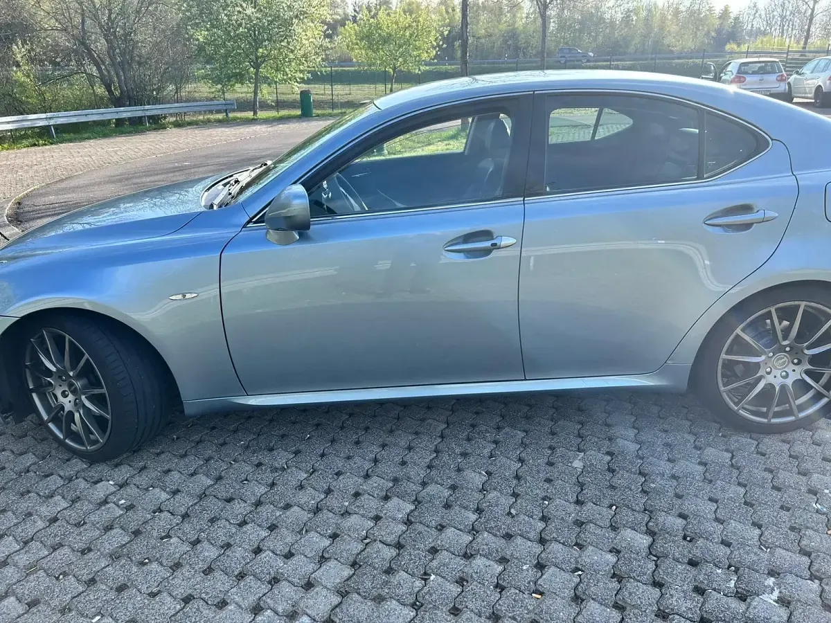 Gebraucht Lexus IS250 208 PS (152 kW) 2005 Grau Limousine