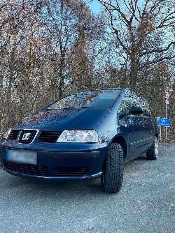 Używany Seat Alhambra 131 KM (96 kW) 2004 Niebieski Minivan