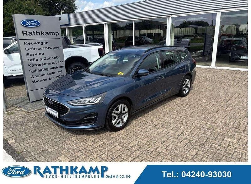 Chromablau metallic Gebraucht 2022 Ford Focus Cool & Connect Kombi | 17.900 € (Guter Preis) - Bild 1/4