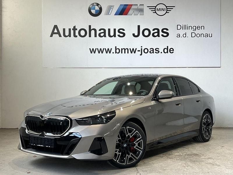 Gebraucht BMW i5 Sport Line 250 kW (340 PS) 2025 Grau Limousine