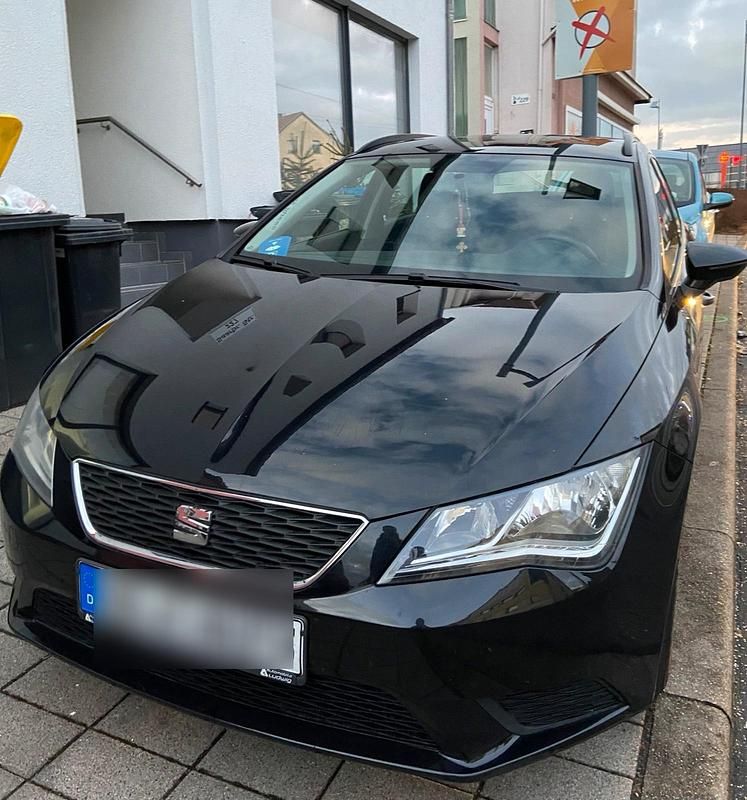 Schwarz Gebraucht 2013 Seat Leon Kombi | 4.200 € - Bild 1/4