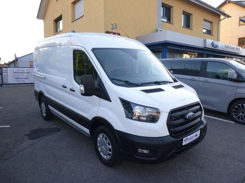 Gebraucht Ford Transit Trend 177 PS (130 kW) 2023 Weiß Van / Kleinbus