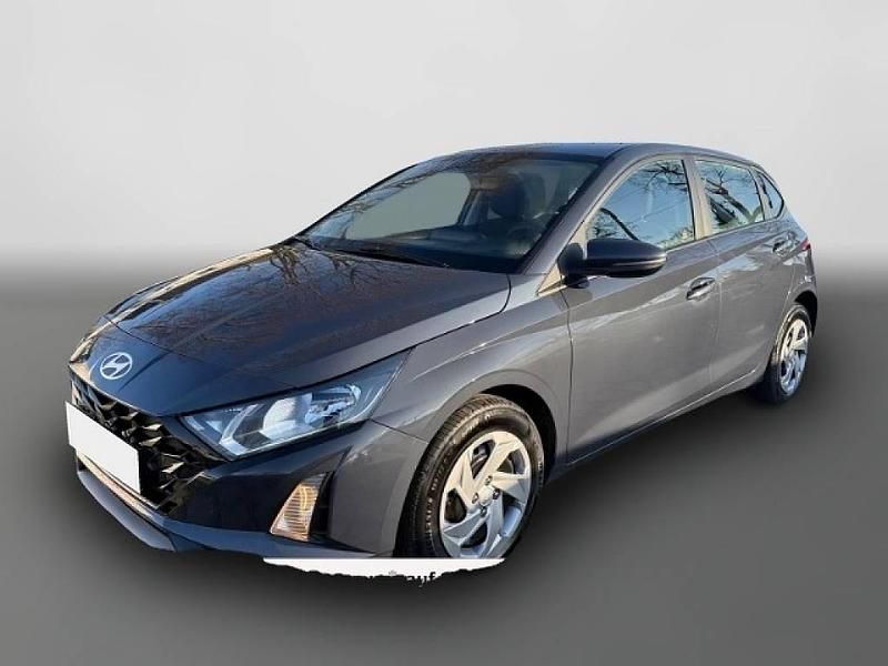 Gebraucht Hyundai i20 Essential 101 PS (74 kW) 2024 Grau Kleinwagen