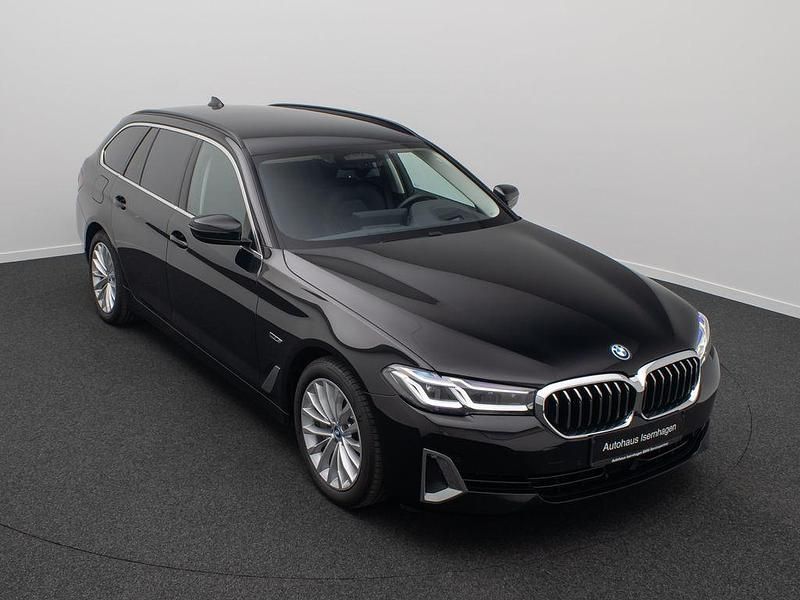 Gebraucht BMW 530e Luxury Line 292 PS (214 kW) 2022 Schwarz Limousine