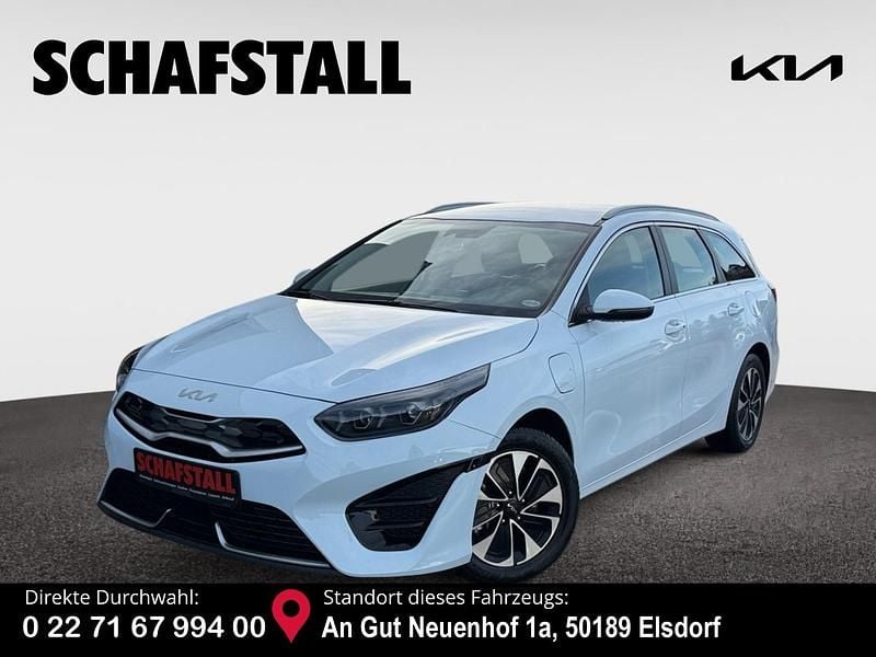 Weiß Gebraucht 2022 Kia Ceed Sportswagon Vision Kombi | 19.979 € (Guter Preis) - Bild 1/3