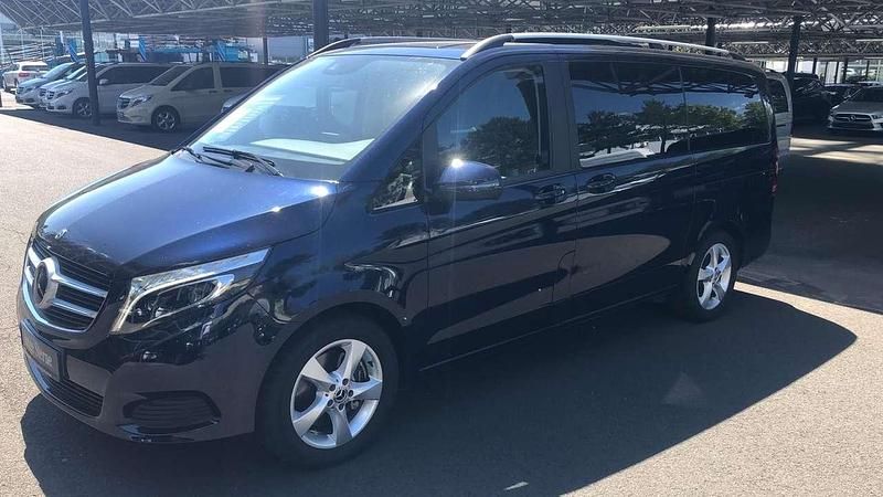 Gebraucht Mercedes E250 Avantgarde 190 PS (139 kW) 2019 Blau Kombi