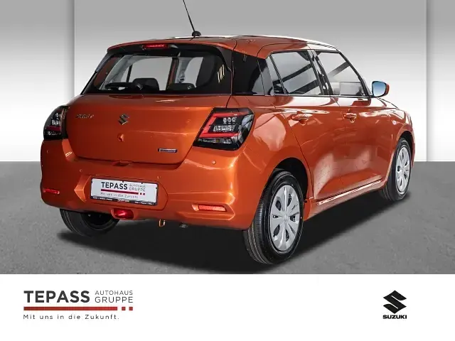 Neu Suzuki Swift Club 83 PS (61 kW) 2026 Orange Kleinwagen