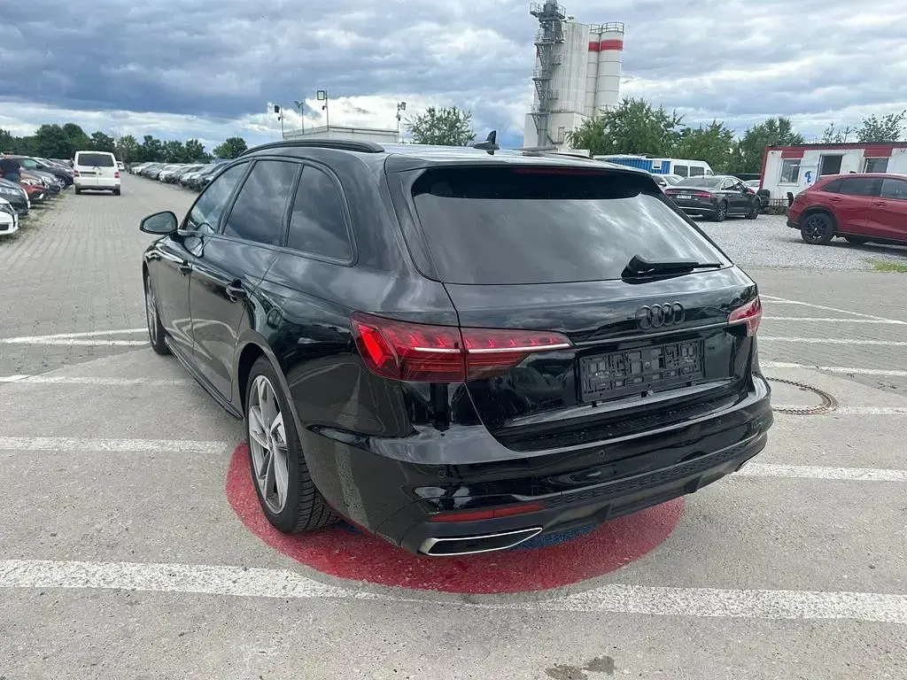 Gebraucht Audi A4 S-Line 150 PS (110 kW) 2022 Schwarz Kombi