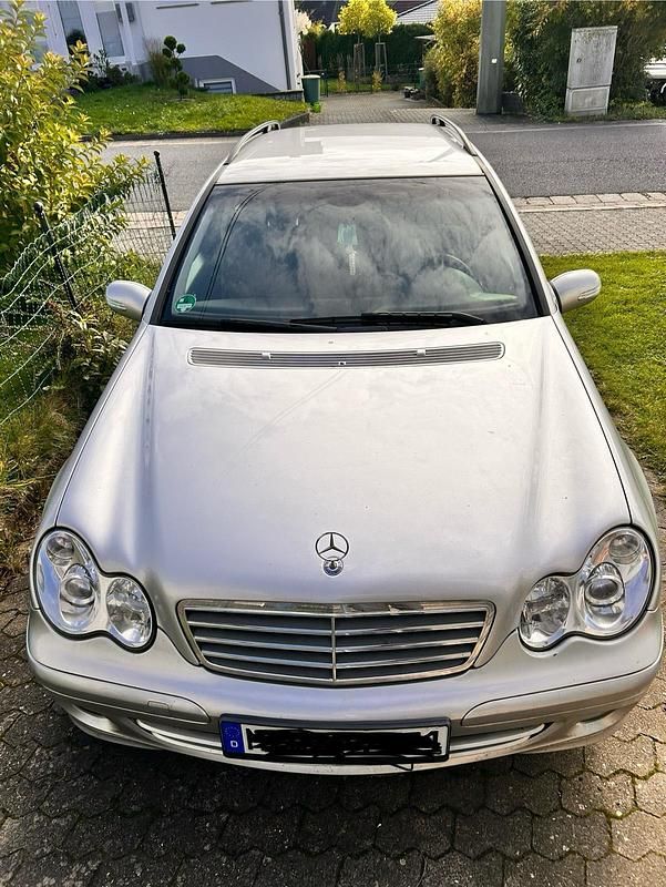 Silber Gebraucht 2004 Mercedes C200 Kombi | 2.300 € (Superpreis) - Bild 1/4