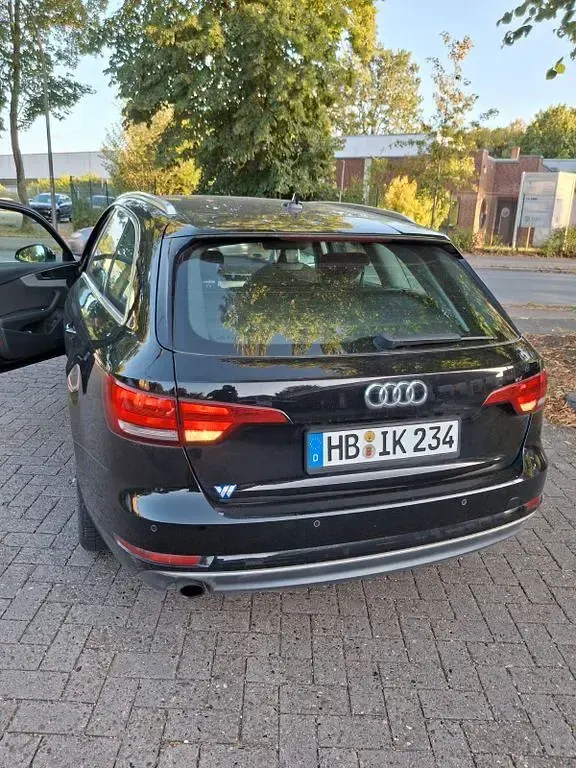 Gebraucht Audi A4 150 PS (110 kW) 2017 Schwarz Kombi