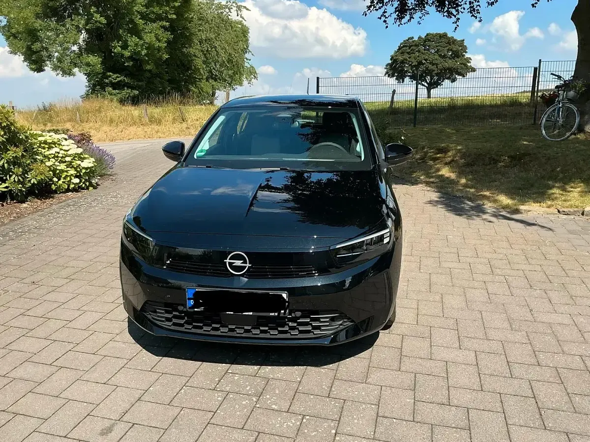 Gebraucht Opel Corsa Edition 101 PS (74 kW) 2026 Schwarz Kleinwagen