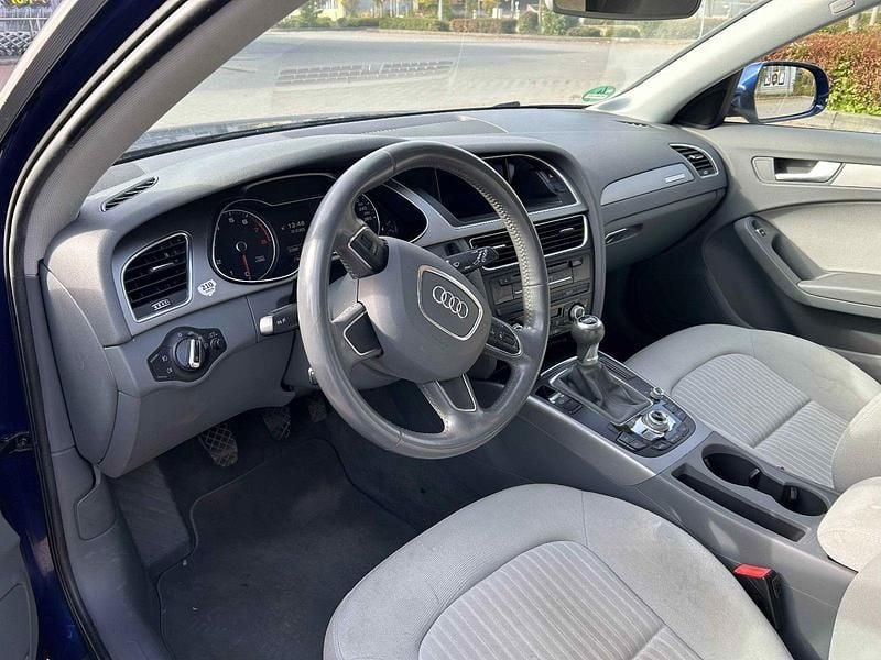 Gebraucht Audi A4 Ambiente 170 PS (125 kW) 2013 Blau Kombi