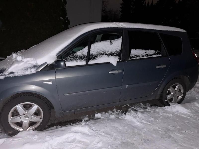 Gebraucht Renault Scénic II 130 PS (95 kW) 2006 Grau Van / Kleinbus