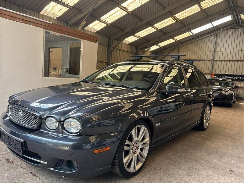 Gebraucht Jaguar X-type Classic 145 PS (106 kW) 2009 Grau Kombi