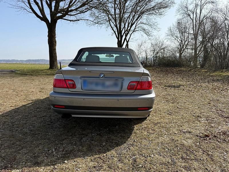 Gebraucht BMW 325 192 PS (141 kW) 2003 Silber Cabrio