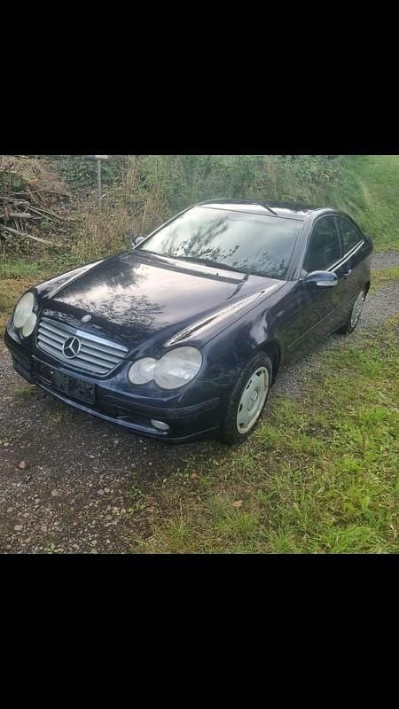 Gebraucht 2003 Mercedes C200 Coupé | 1.250 € - Bild 1/4