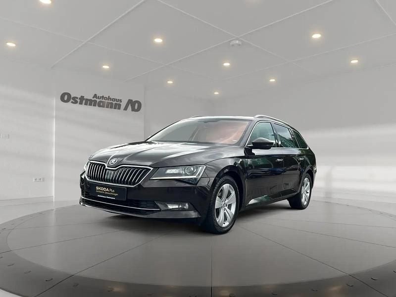 Gebraucht Skoda Superb Style 150 PS (110 kW) 2016 Magneticbraun metallic Kombi