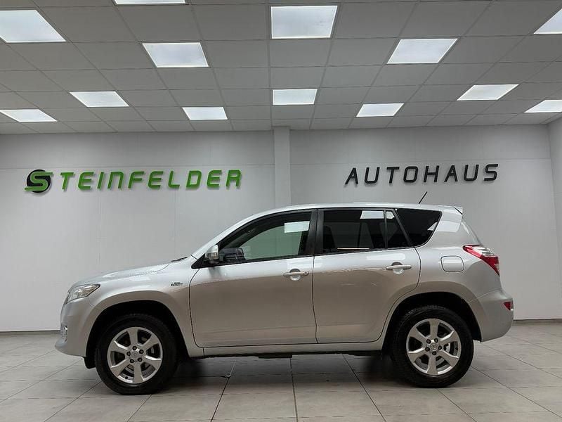 Gebraucht Toyota RAV4 Life 150 PS (110 kW) 2011 Silber SUV