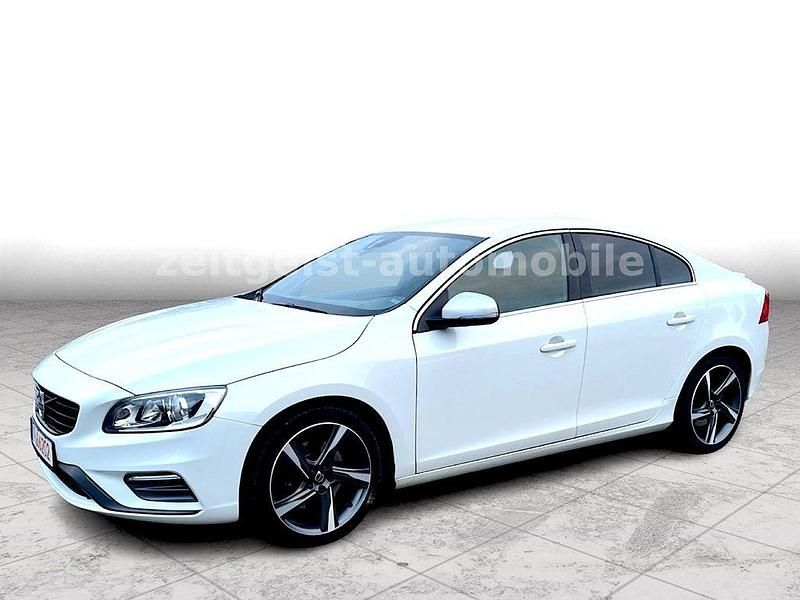 Gebraucht Volvo S60 R-Design 245 PS (180 kW) 2016 Weiß Limousine