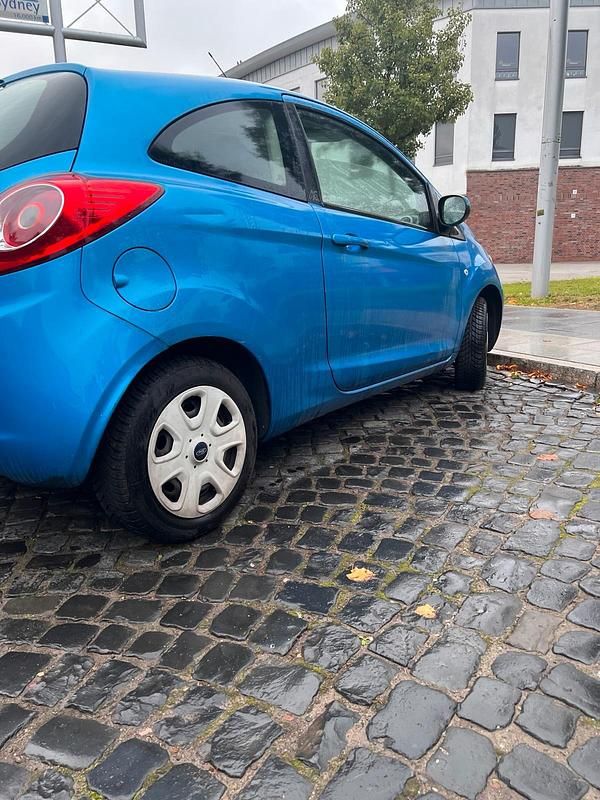 Gebraucht Ford Ka 63 PS (46 kW) 2011 Blau Kleinwagen