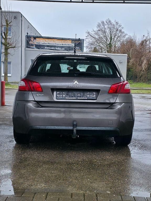 Gebraucht Peugeot 308 Active 102 PS (75 kW) 2015 Grau Limousine