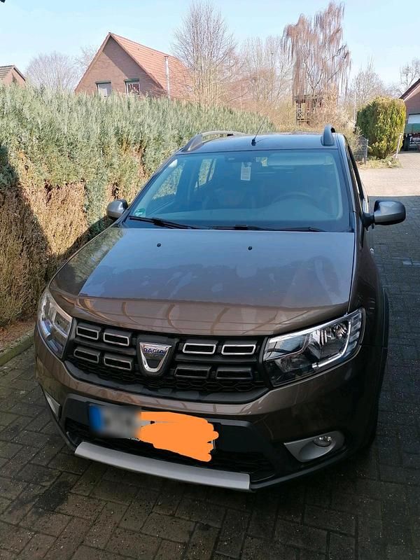 Gebraucht Dacia Logan MCV Stepway 90 PS (66 kW) 2018 Braun Kombi