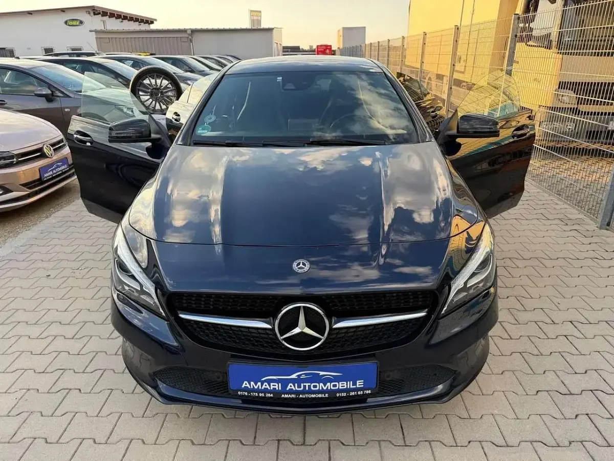 Gebraucht Mercedes CLA220 177 PS (130 kW) 2019 Cavansitblau Coupé