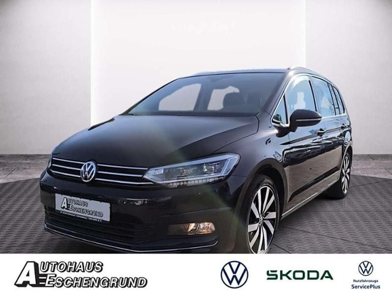 Deep black perleffekt Gebraucht 2020 VW Touran Highline Van / Kleinbus | 27.690 € (Guter Preis) - Bild 1/4