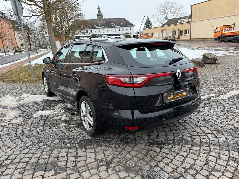 Gebraucht Renault Mégane GrandTour 132 PS (97 kW) 2017 Schwarz Kombi