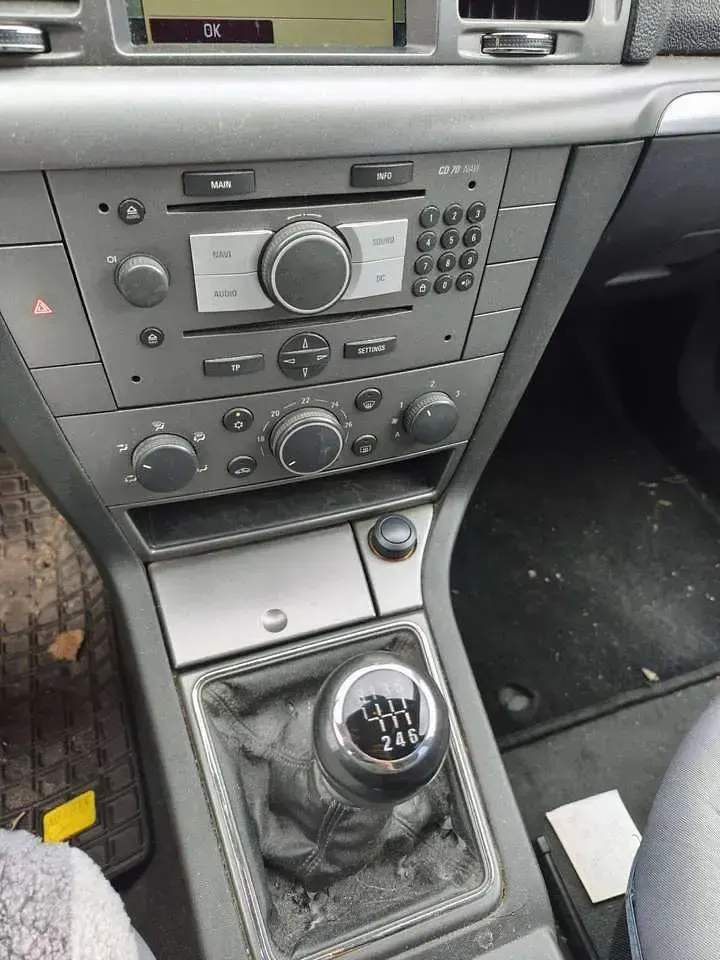 Gebraucht Opel Vectra Edition 155 PS (114 kW) 2006 Starsilber iii m2 Kombi