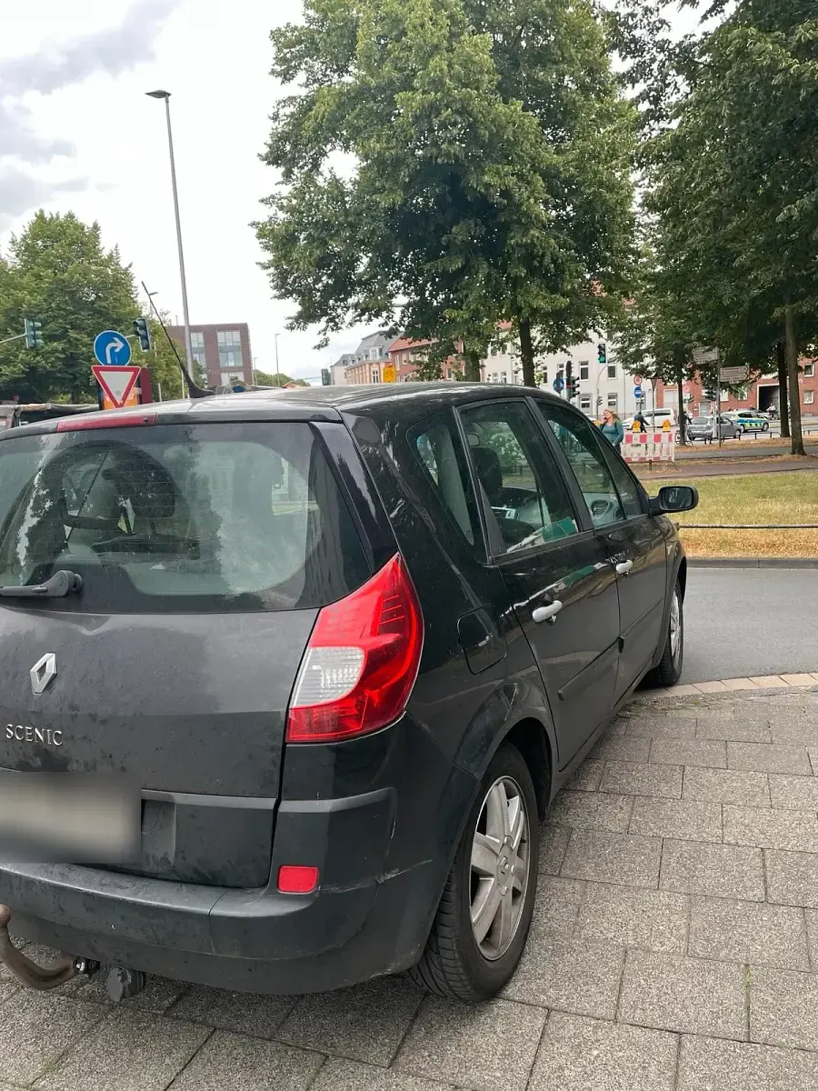 Gebraucht Renault Scénic II 130 PS (95 kW) 2008 Schwarz Van / Kleinbus