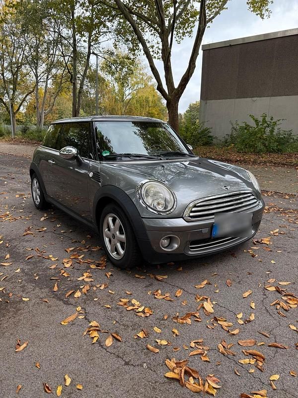 Grau Gebraucht 2010 Mini ONE Kleinwagen | 3.200 € (Fairer Preis) - Bild 1/4