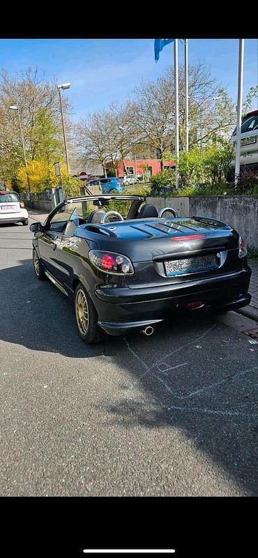 Schwarz Gebraucht 2005 Peugeot 206 CC Cabrio | 400 € - Bild 1/4