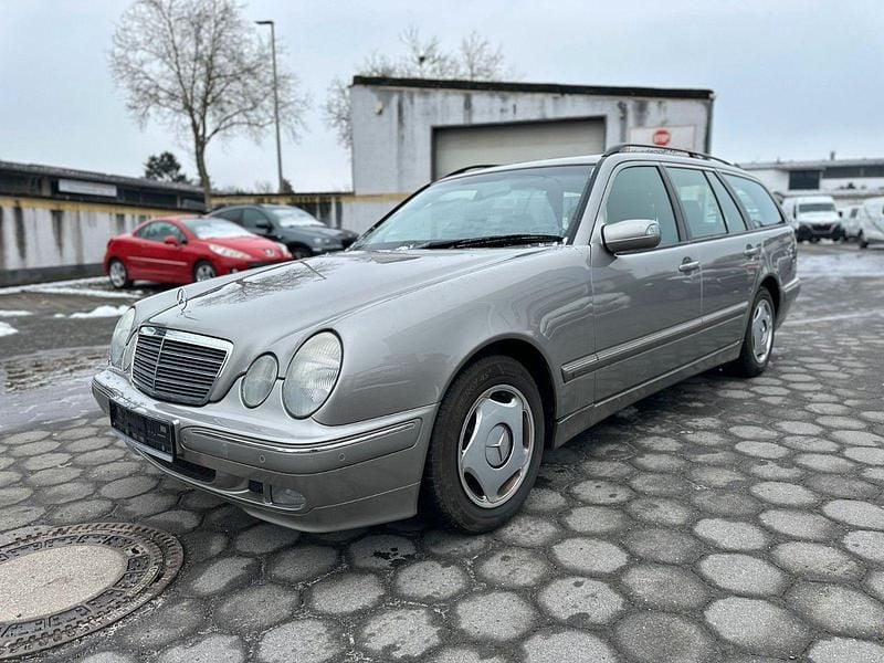 Gebraucht 2002 Mercedes E240 Elegance Kombi | 4.999 € (Fairer Preis) - Bild 1/4