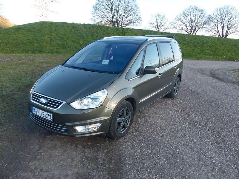 Gebraucht Ford Galaxy Titanium 200 PS (147 kW) 2011 Grün Van / Kleinbus